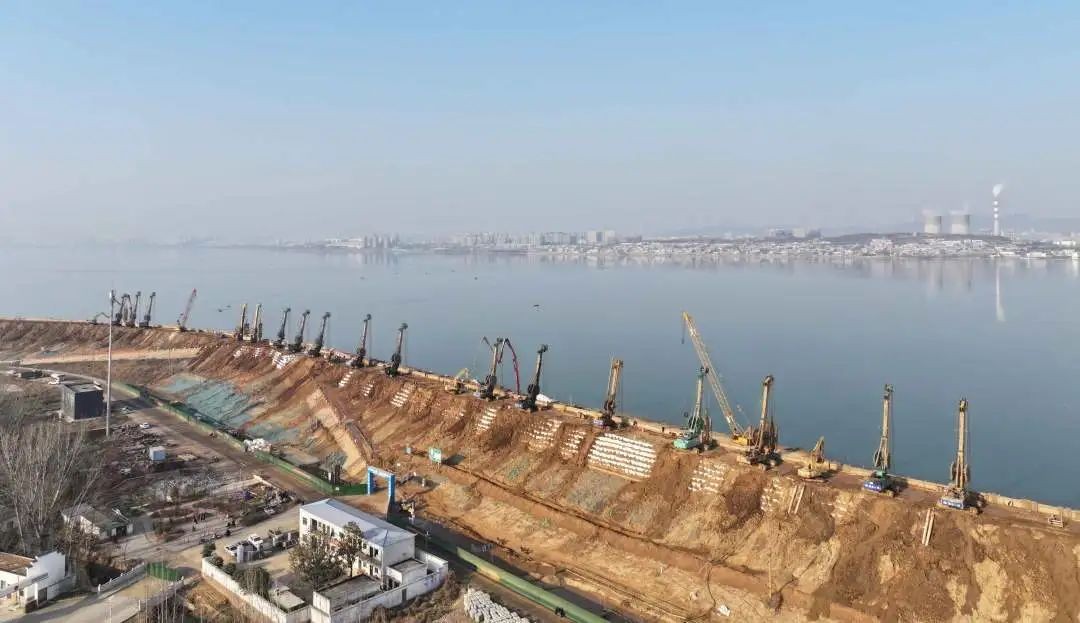 金泰SG系列抓斗主导白龟山水库除险加固工程，设备占比高达85%